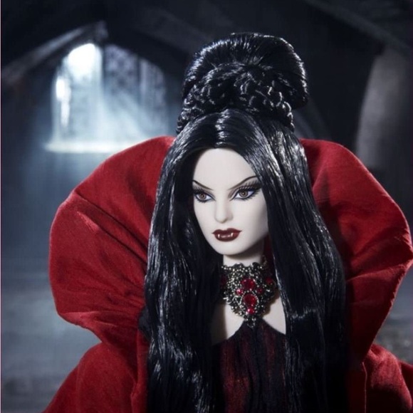 Haunted Beauty Vampire Barbie Gold Label Collection - Picture 8 of 10